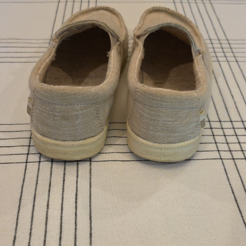 Cat & Jack Kids' Cream Slip-On Dress Shoes - Picture 6 of 7